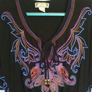 Flying Tomato Boho embroidered tunic Size S